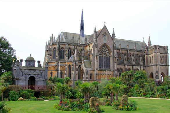 Arundel Cathedral | Arundel Holiday Homes | Simple Getaway